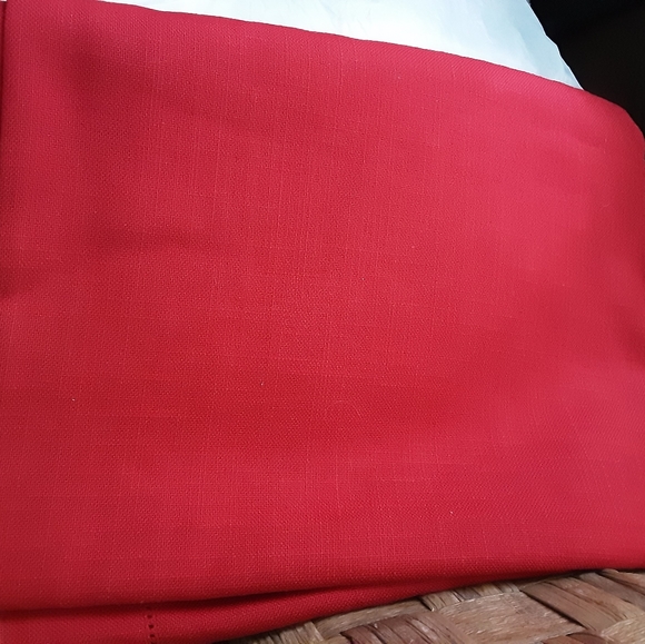 Tablecloth - Picture 5 of 5